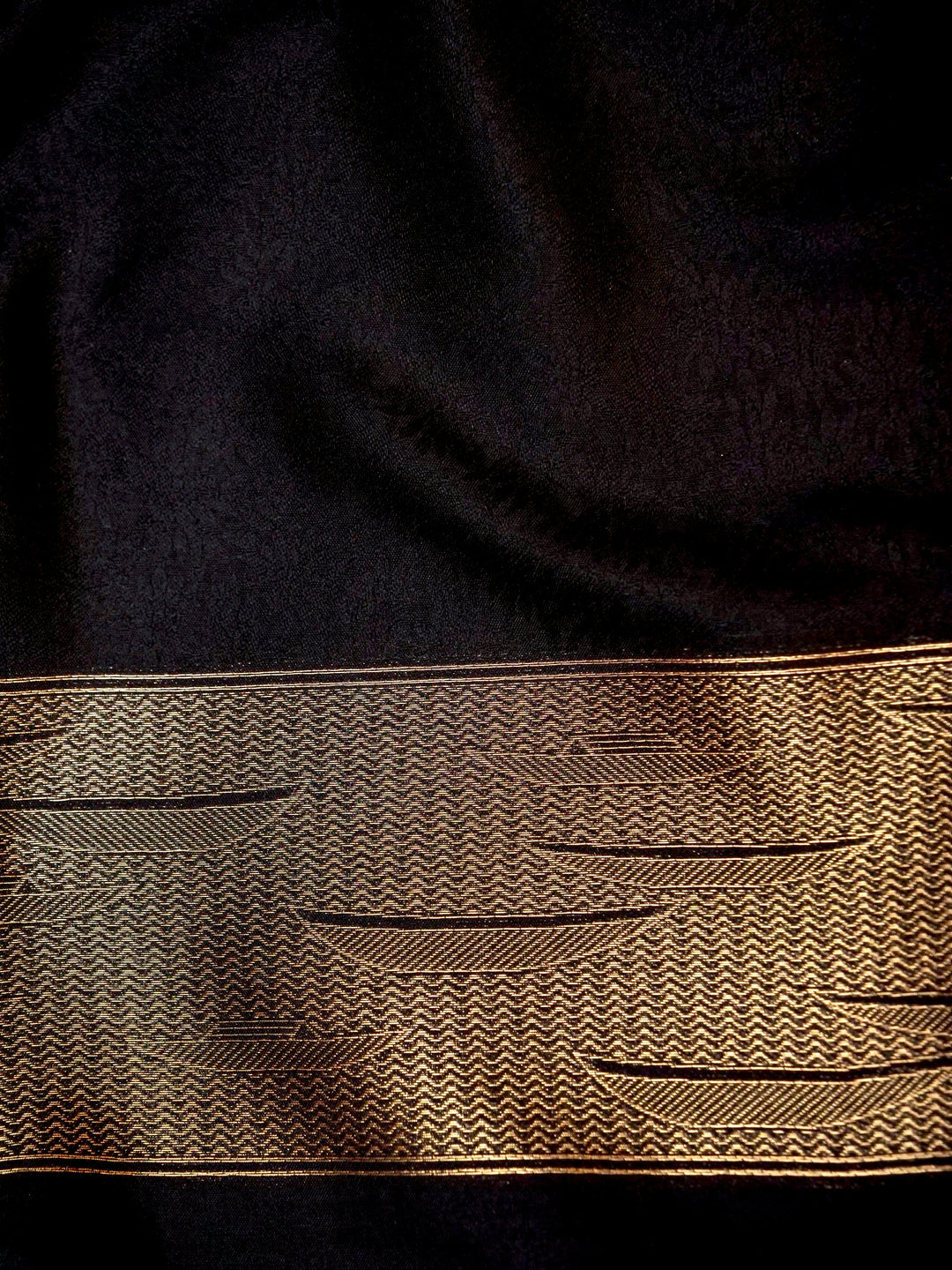 Banarasi Ghat Woven & Shikargaah Weaved Saree