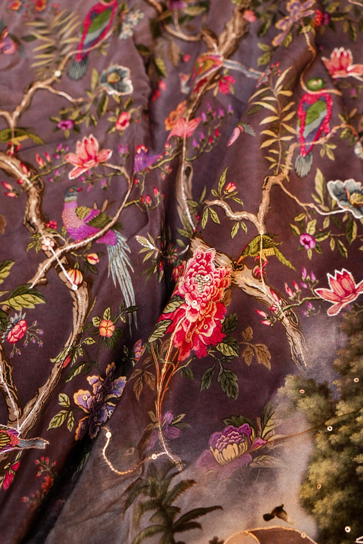 Mauve Crepe Silk Saree with Handcrafted-Look Figure Print – Soft, Contemporary Ethnic Style