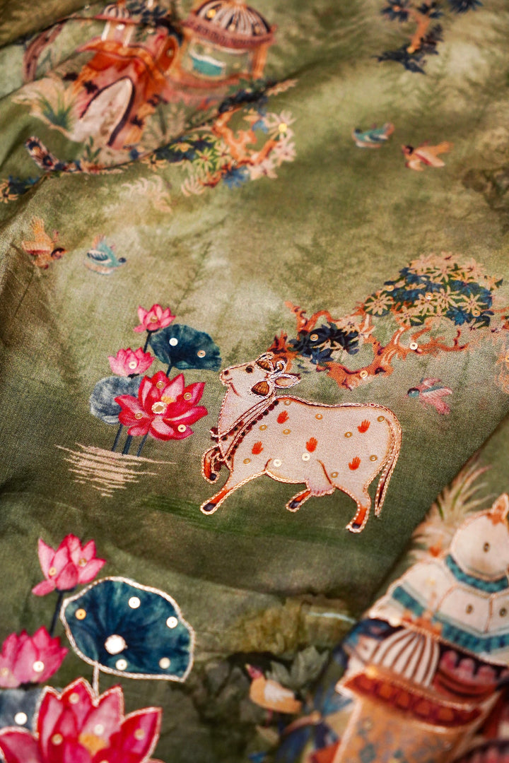 Delicate Pista Green Crepe Silk Saree with Handcrafted Look Figure Motifs