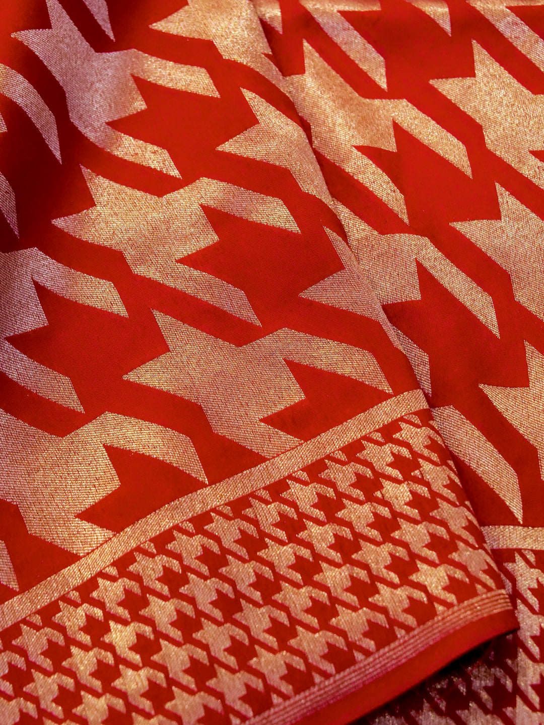 Banarasi Red Bridal Crepe Silk Saree with Zari Woven Gerum Design