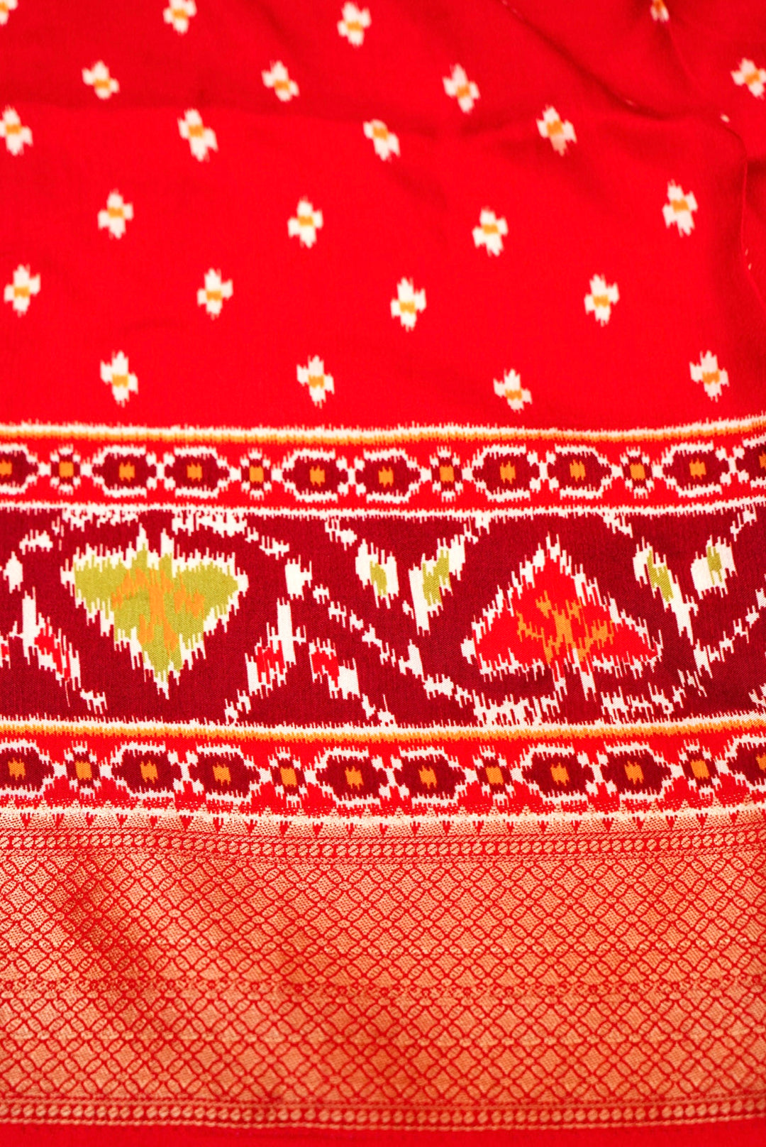 White Patola Silk Saree with Zari Weave Contrast Border