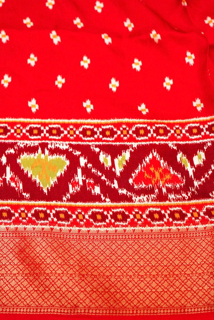 White Patola Silk Saree with Zari Weave Contrast Border