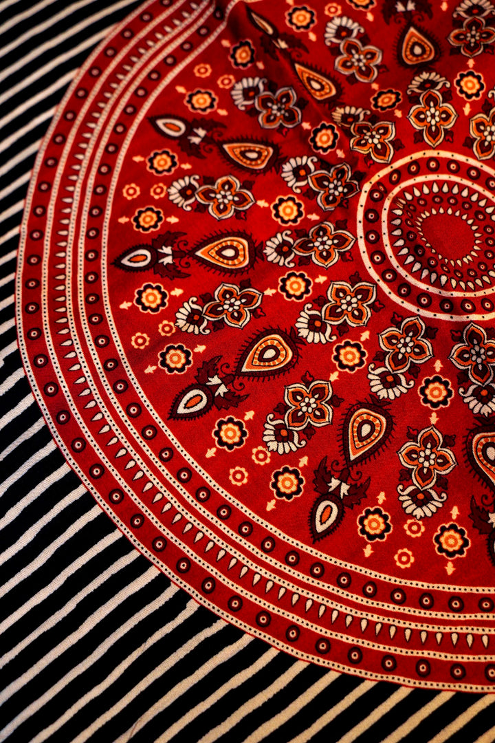 Noir Aura Black Banarasi Crepe Silk Ajrak Print Saree