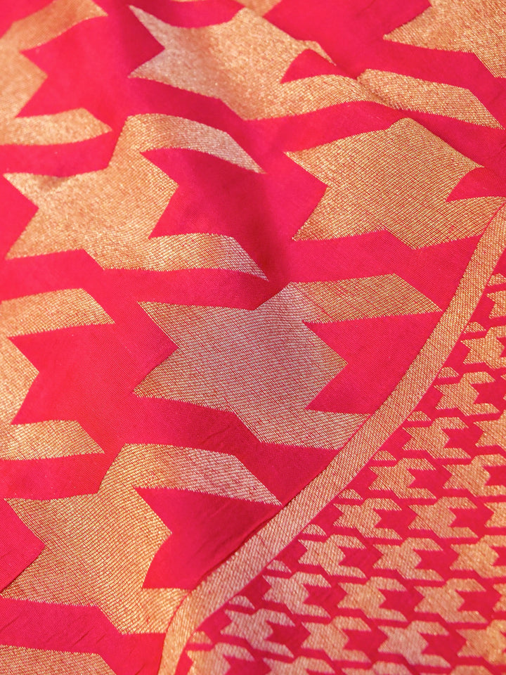 Banarasi Pink Crepe Silk Saree with Zari Woven Gerum Design