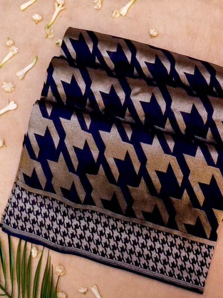 Banarasi Violet Crepe Silk Saree with Zari Woven Gerum Design