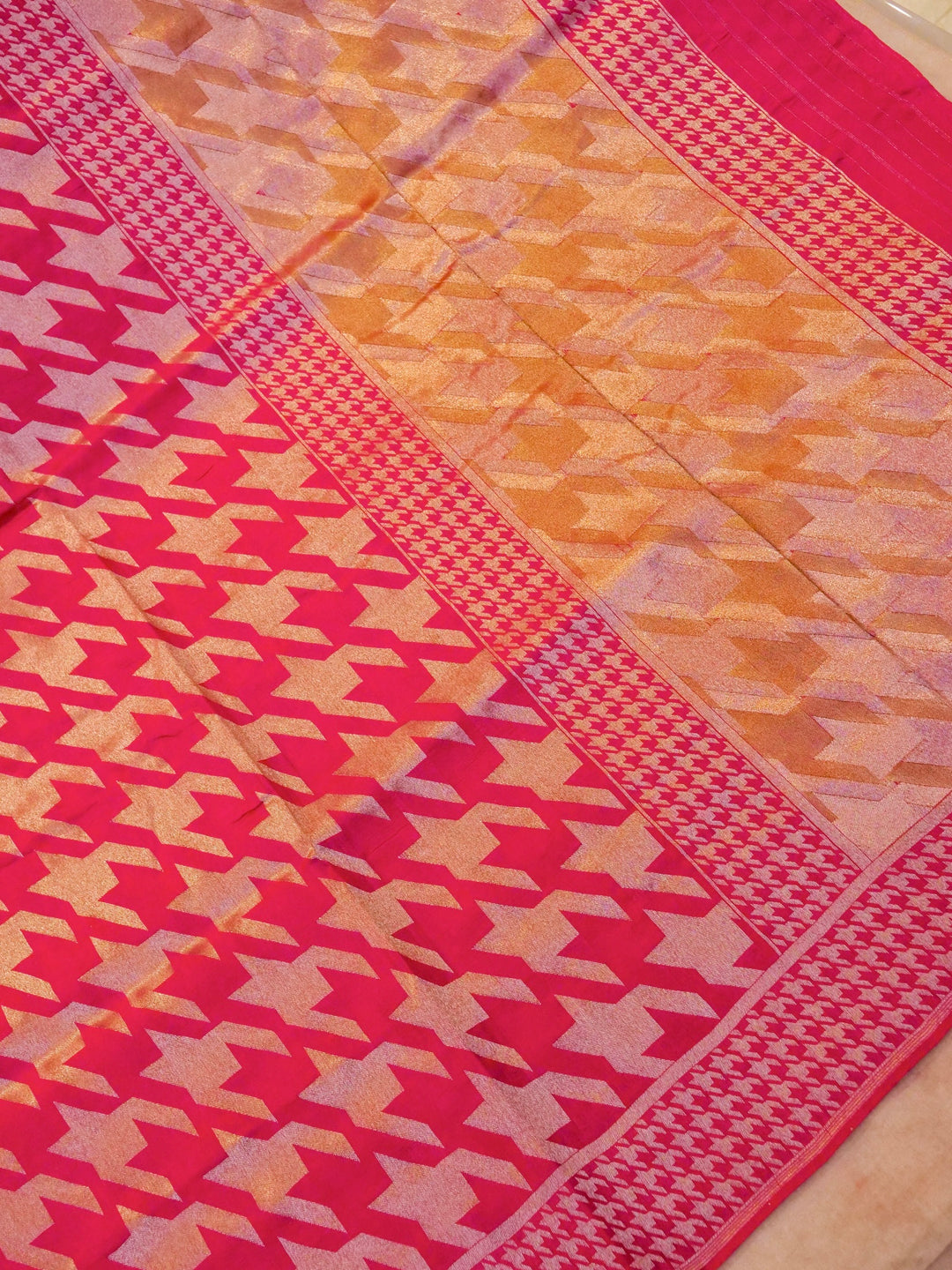 Banarasi Pink Crepe Silk Saree with Zari Woven Gerum Design