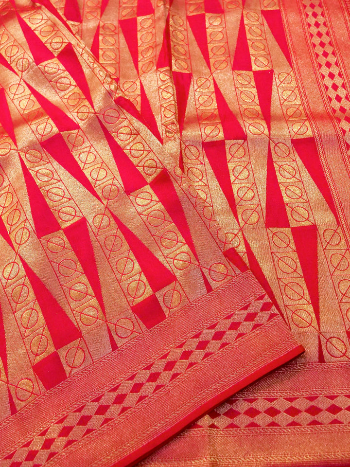 Banarasi Pink Crepe Silk Saree with Zari Woven Design