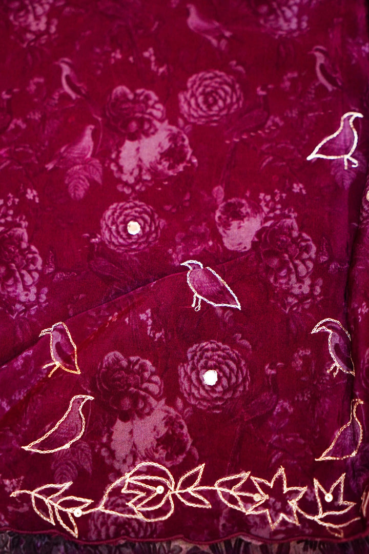 Vibrant Red Printed Crepe Silk Saree Featuring Abstract Figure Design