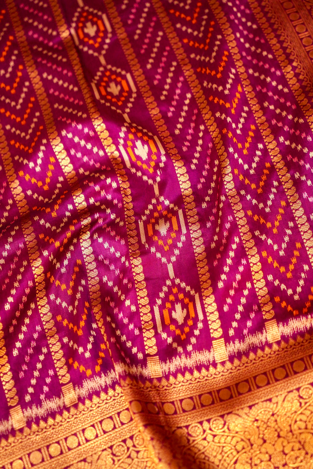 Magenta Banarasi Silk Saree with Kanjivaram Bandhani Pattern