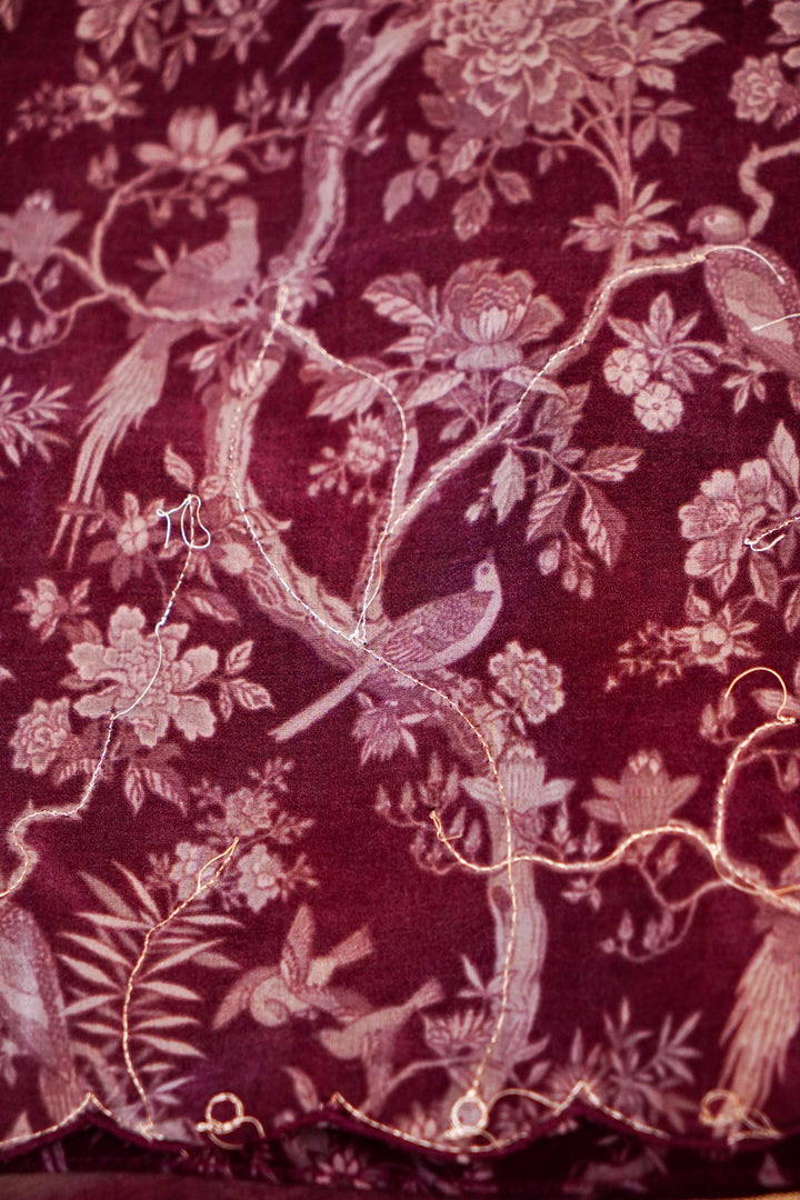 Mauve Crepe Silk Saree with Handcrafted-Look Figure Print – Soft, Contemporary Ethnic Style