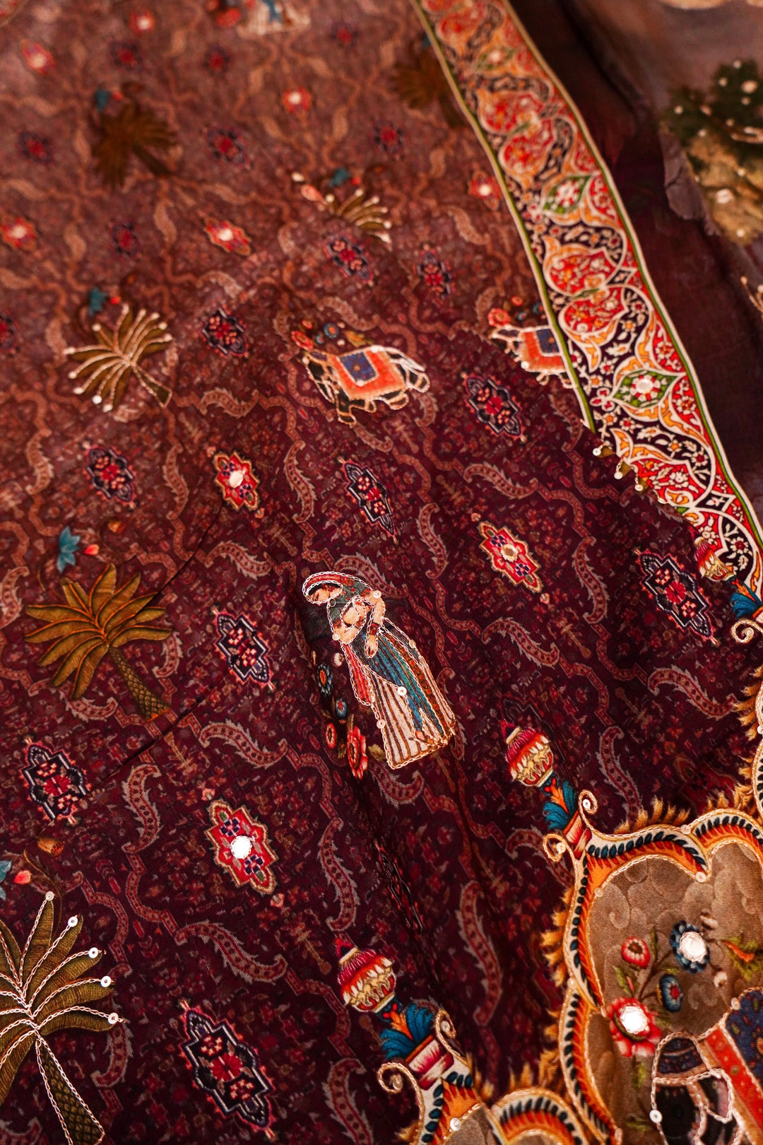 Stylish Coffee Brown Printed Crepe Silk Saree with Abstract Figure Motif – Luxe Ethnic Drape for Women