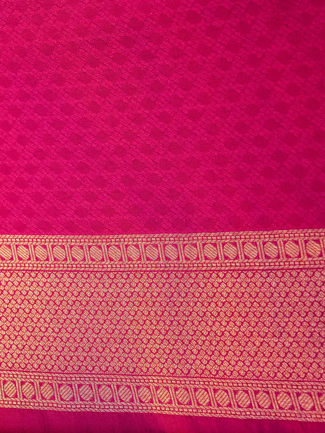 Banarasi Magenta Crepe Silk Saree with Zari Woven Design