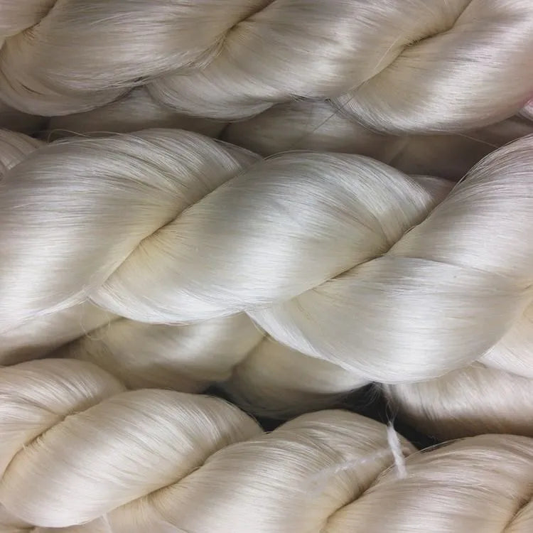 “Distinguishing Pure Handwoven Silk from Artificial Silk: A Comprehensive Guide”