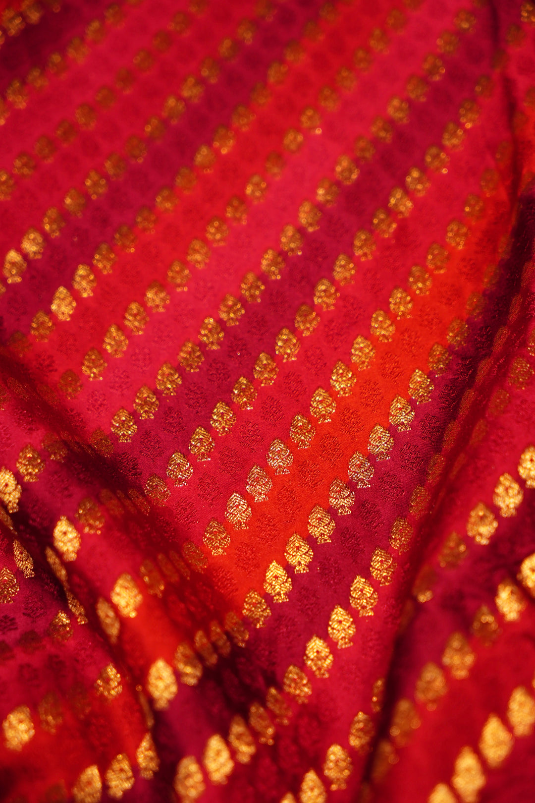 Bright Pink Handloom Soft Silk Banarasi Woven Saree