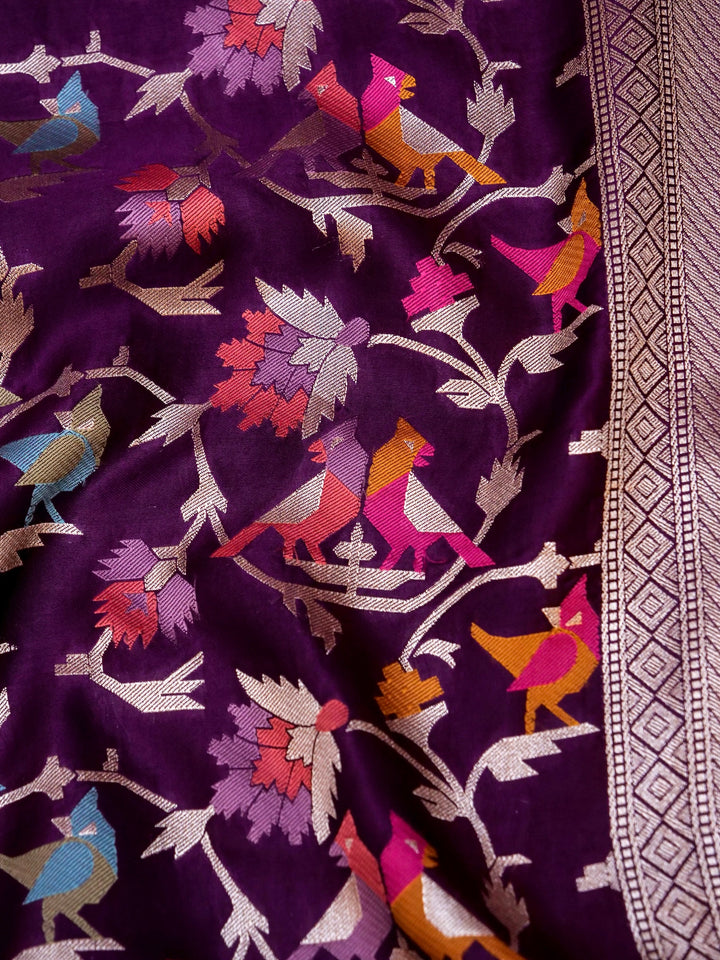 Banarasi Shikargaah Mashru Silk Meenakari Saree
