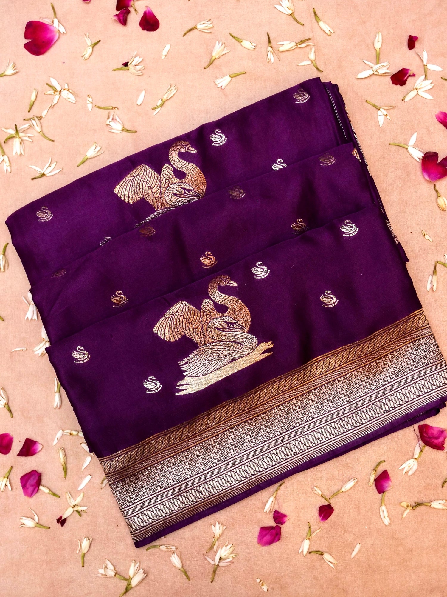 Banarasi Mashru Silk Figure Motif Zari Saree