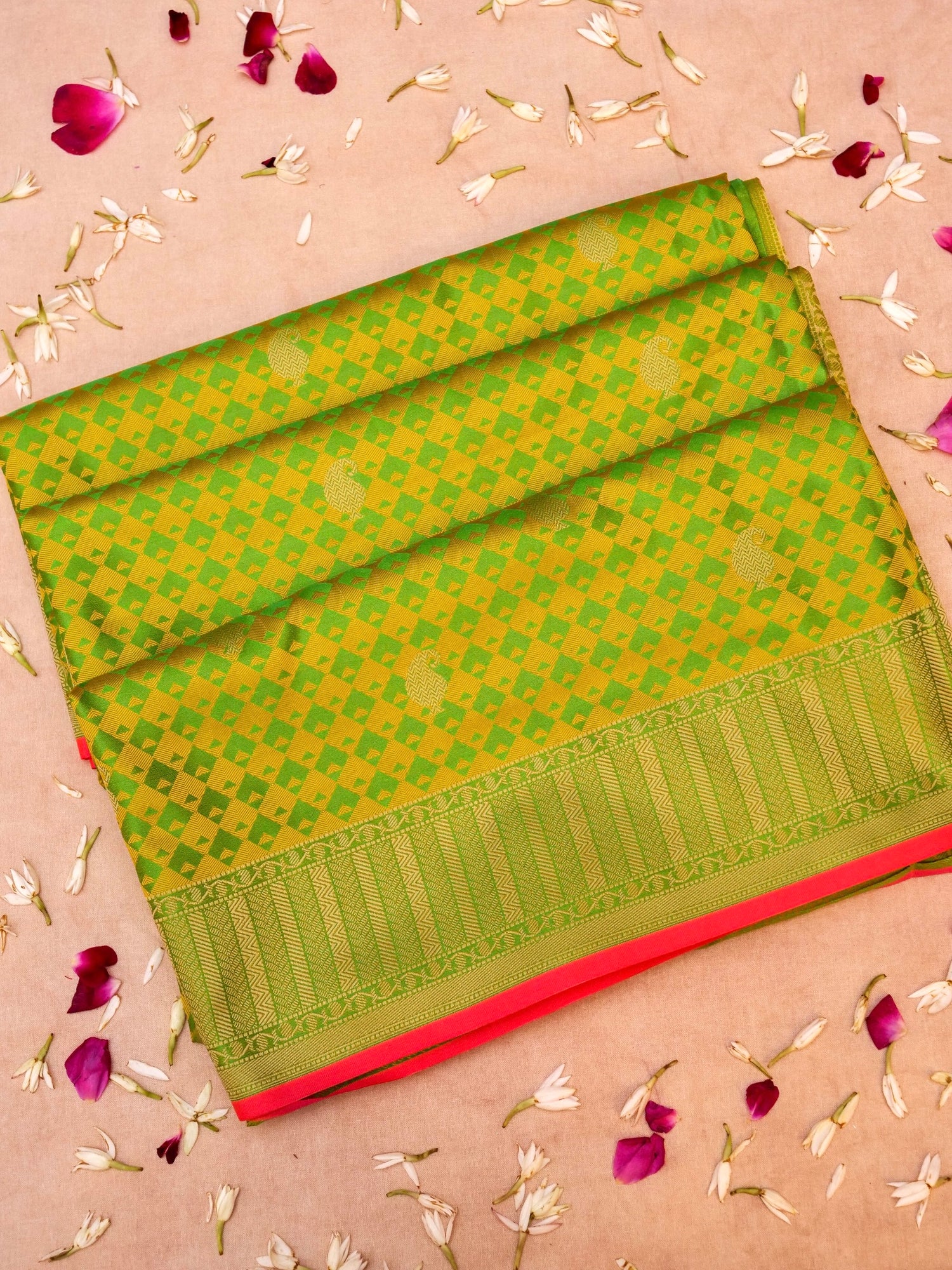 Banarasi Tanchoi Silk Saree