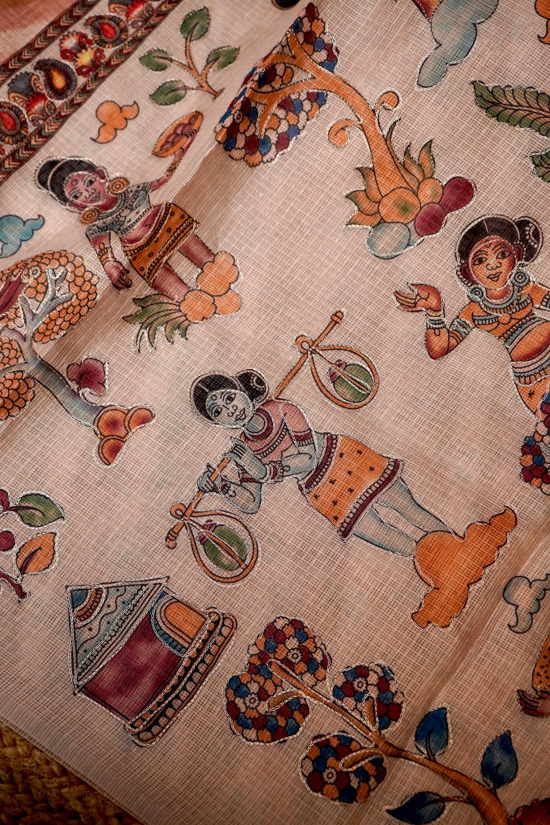 Heritage Elegance Kota Saree with Aari Tari Leheriya Weave Kalamkari Art Pallu View 2