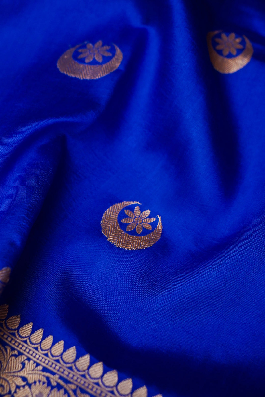 Royal Blue Chand Boora Sonakshi Sinha Inspired Banarasi Saree View 4