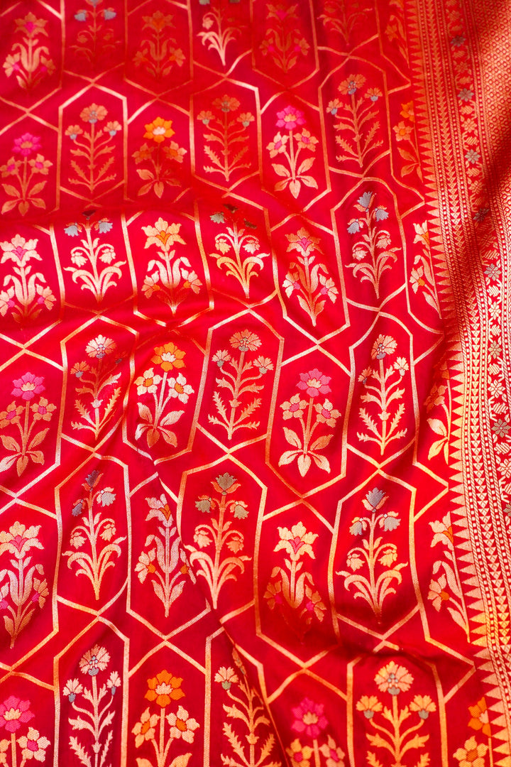 Charming Pink Pure Handloom Katan Silk Meenakari Banarasi Saree
