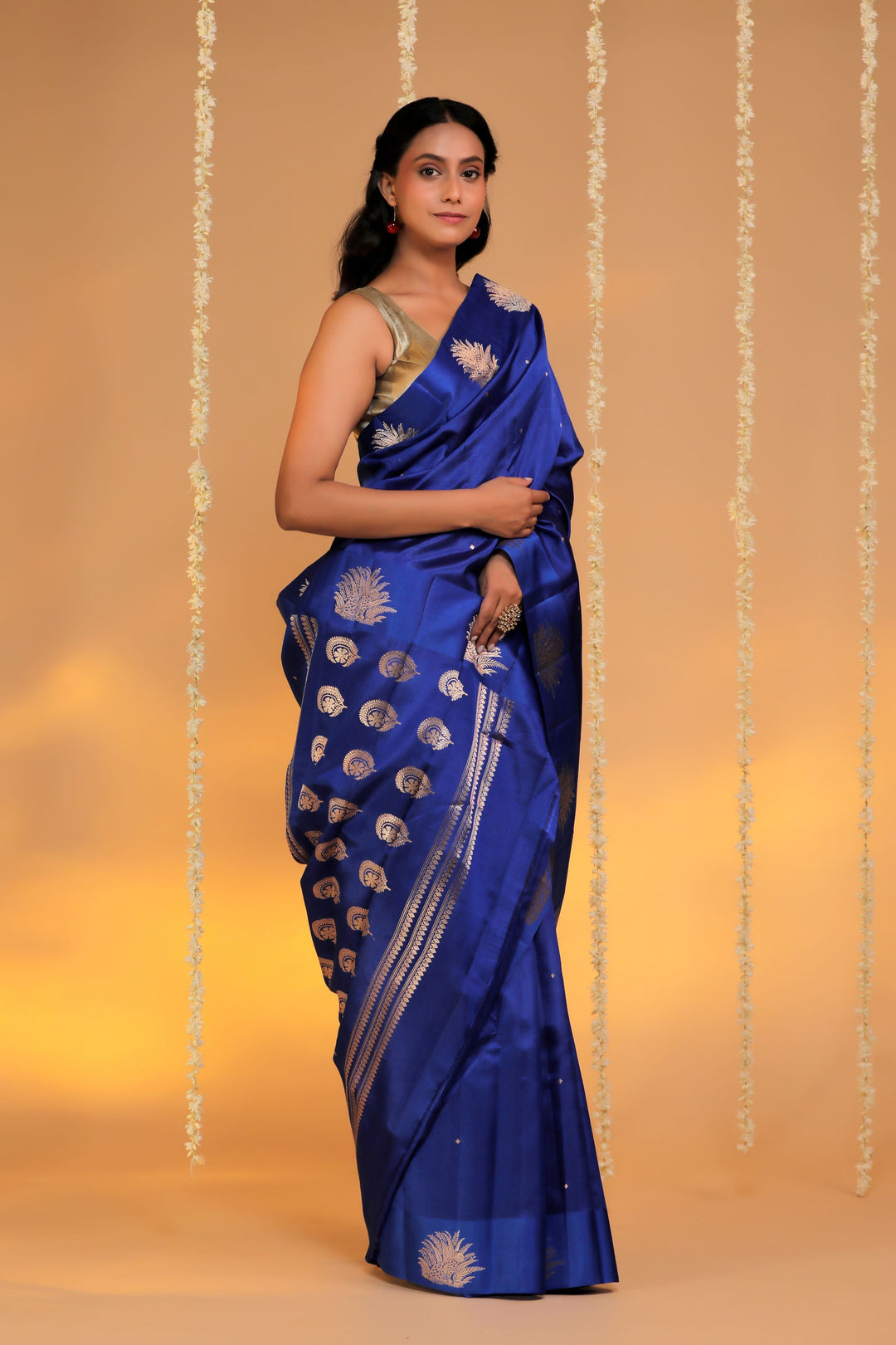 handwoven royal blue banarasi pure mashru silk leopard motif raw mango saree side view