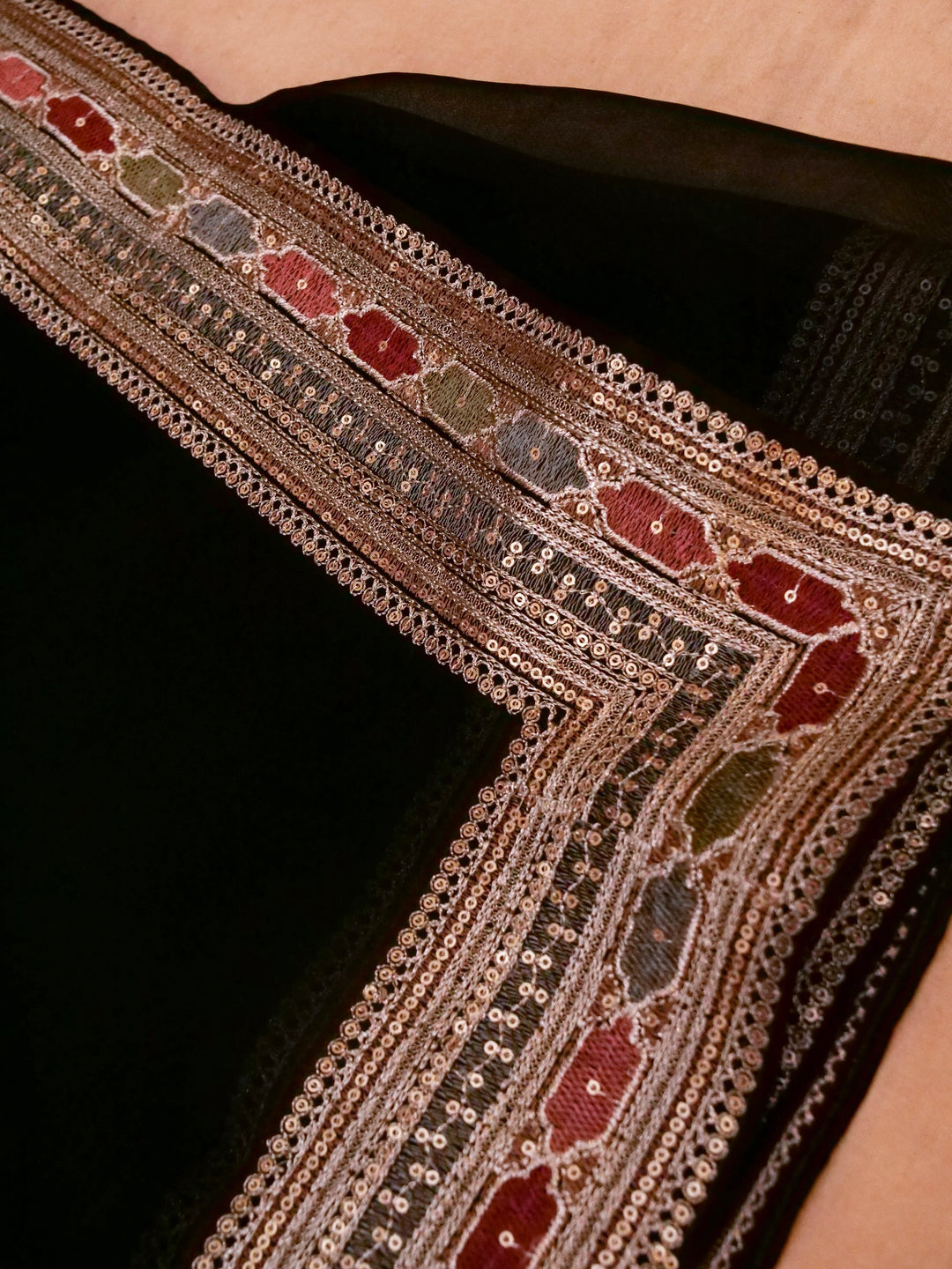 Sabyasachi Inspired Pure Organza Saree with Designer Border Heavy Resham Kadhai Blouse View 5
