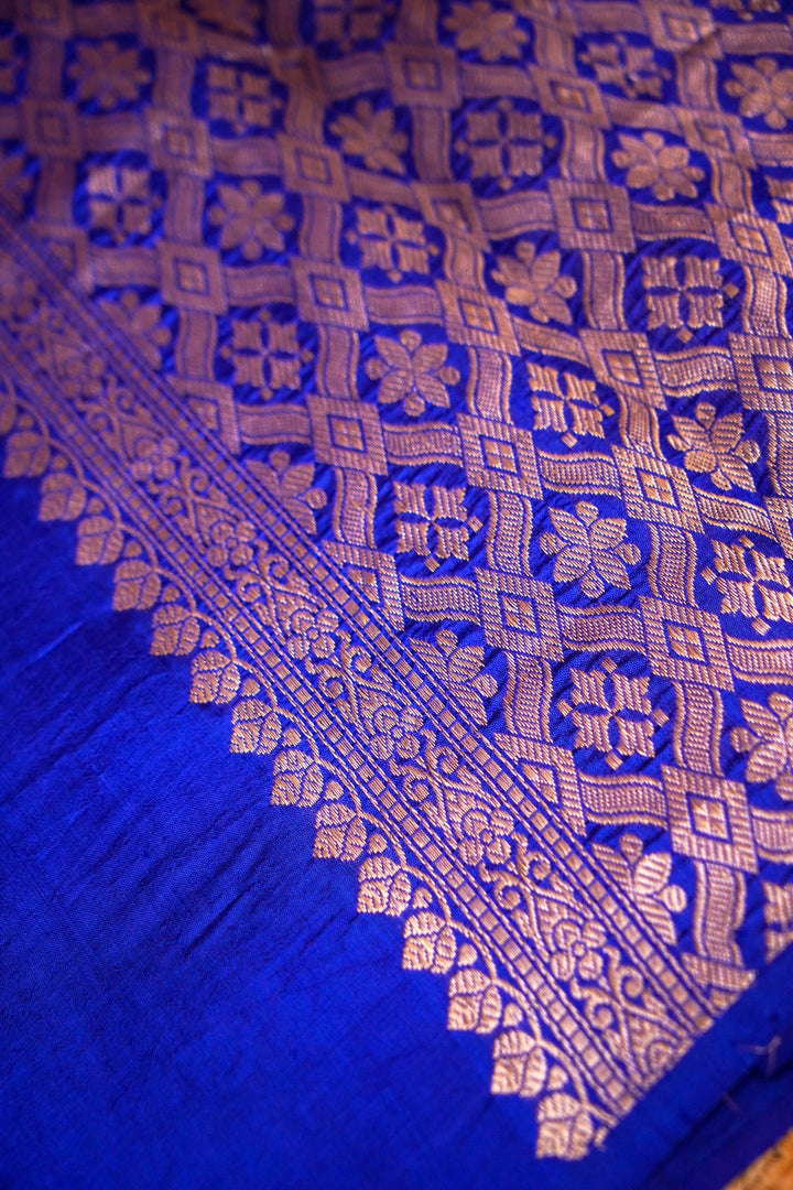 Handwoven Royal Blue Pure Katan Silk Gola Boota Saree