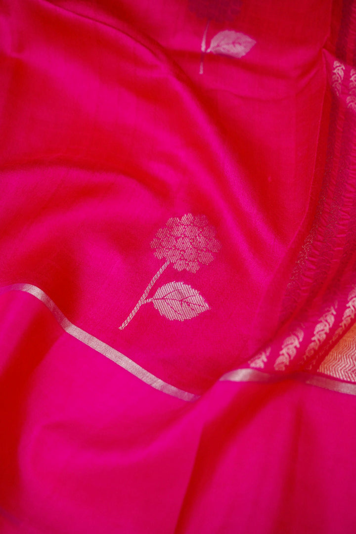 Fuchsia Check Pure Katan Silk Banarasi Saree View 4