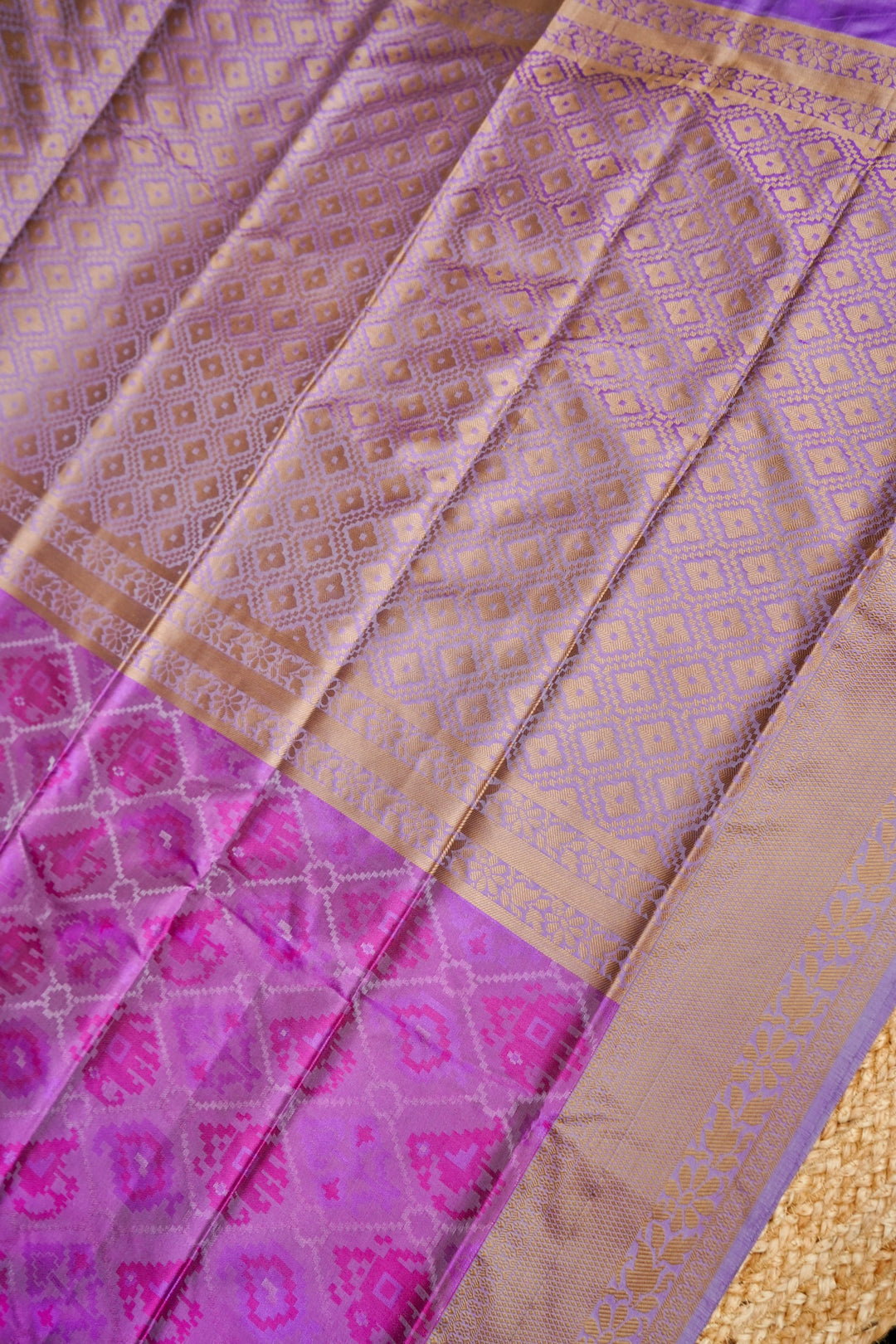 Magenta Pink Handwoven Pure Banarasi Tanchoi Silk Saree