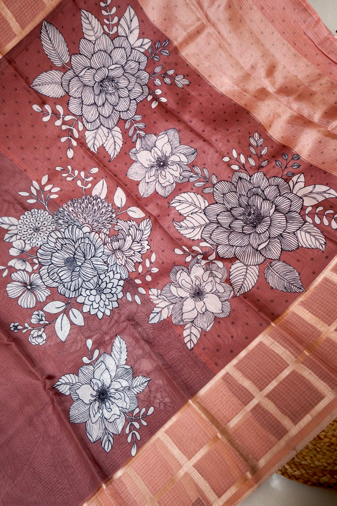 Dusty Rose Pink Kota Check Saree with Printed Body and Zari Weave Check Border View 2
