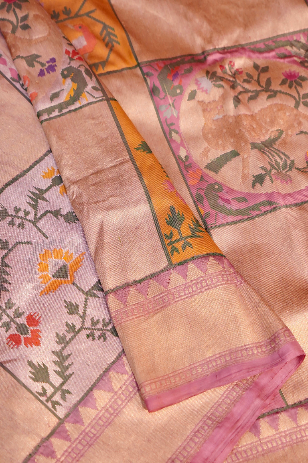 Gulabi Rooh – Handwoven Onion Pink Banarasi Pure Katan Silk Saree