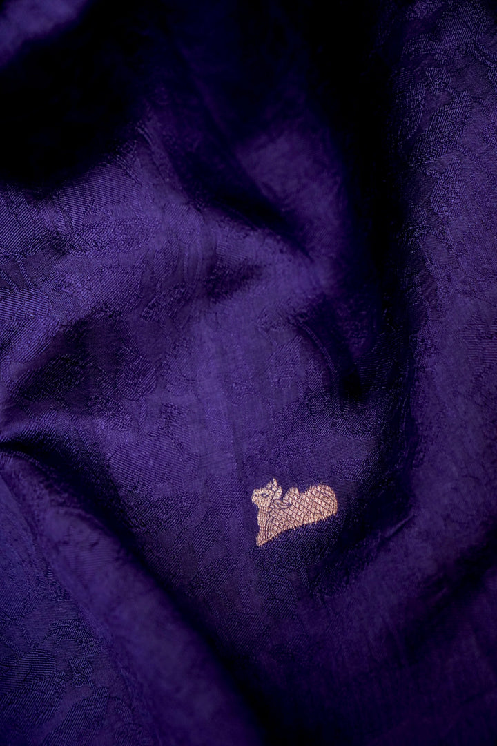 Navy Blue Elegance Banarasi Handloom Pure Tanchoi Saree Closeup