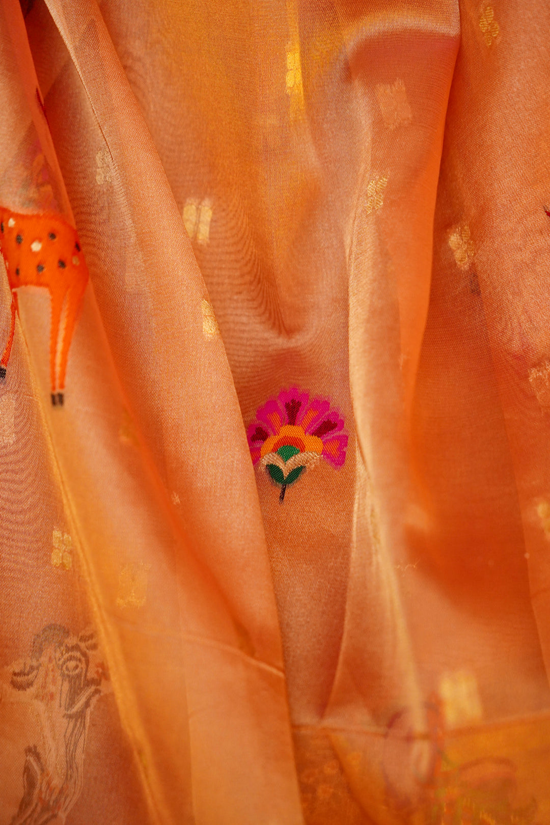 Handwoven Paithani Copper Gold Pure Tissue Silk Figure Motif Saree