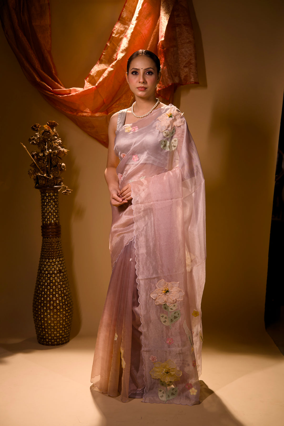 Rose Gold Pure Handloom Tissue Saree with Scallop Border Placement Appliqué Embroidery View 5