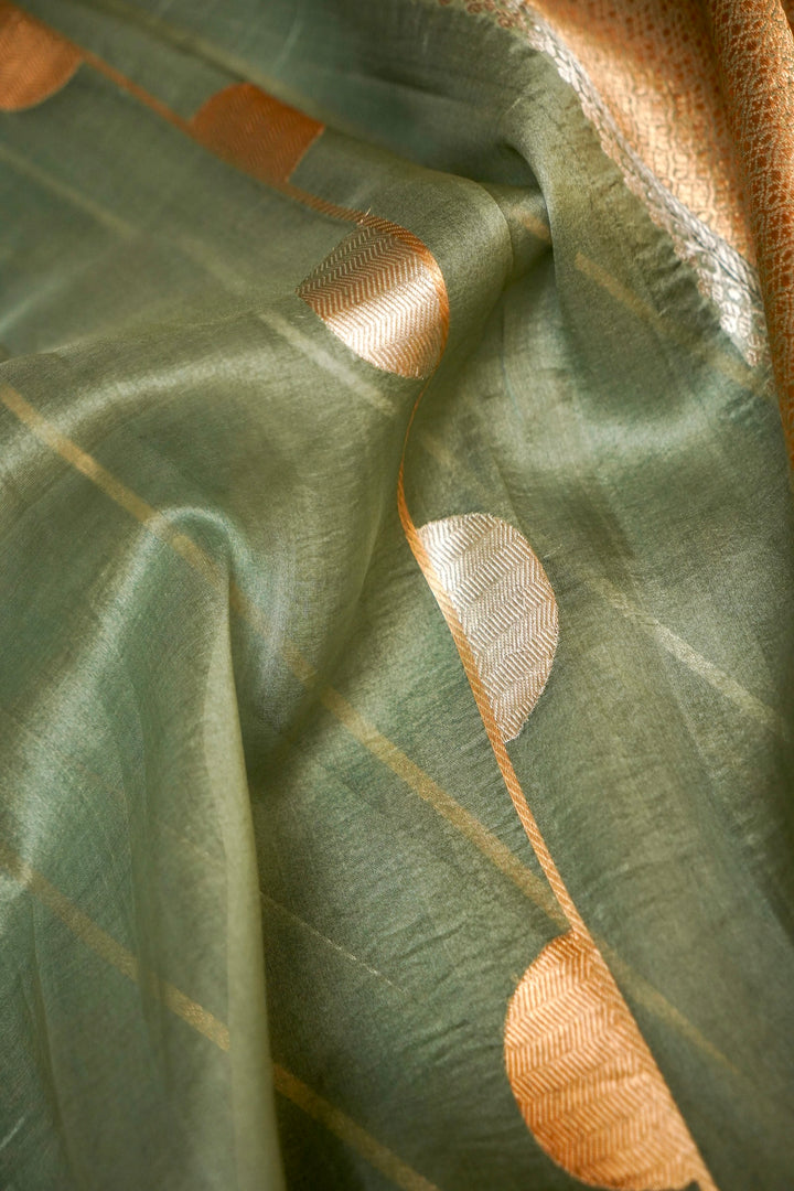Sonaroopa Elegance Pure Banarasi Organza Handloom Saree View 4