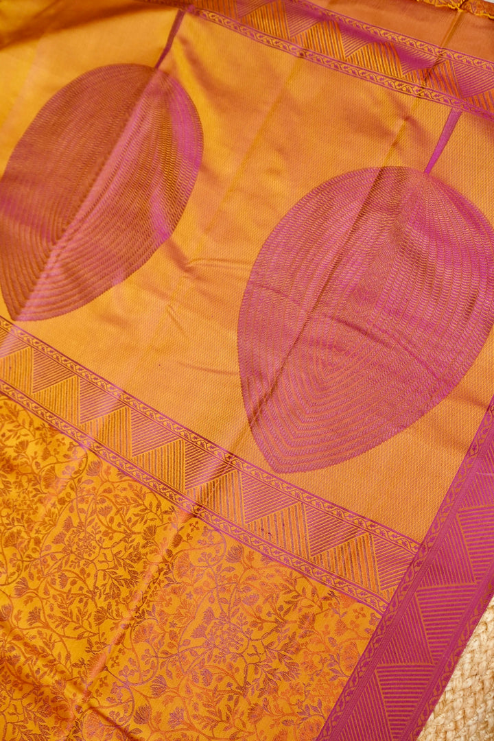 Yellow Handwoven Pure Banarasi Tanchoi Silk Saree