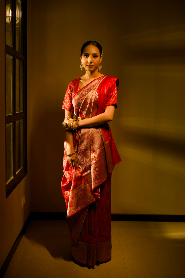 Red Bridal Handwoven Banarasi Jamawar Pure Katan Brocade Silk Meenakari Jaal Saree View 7