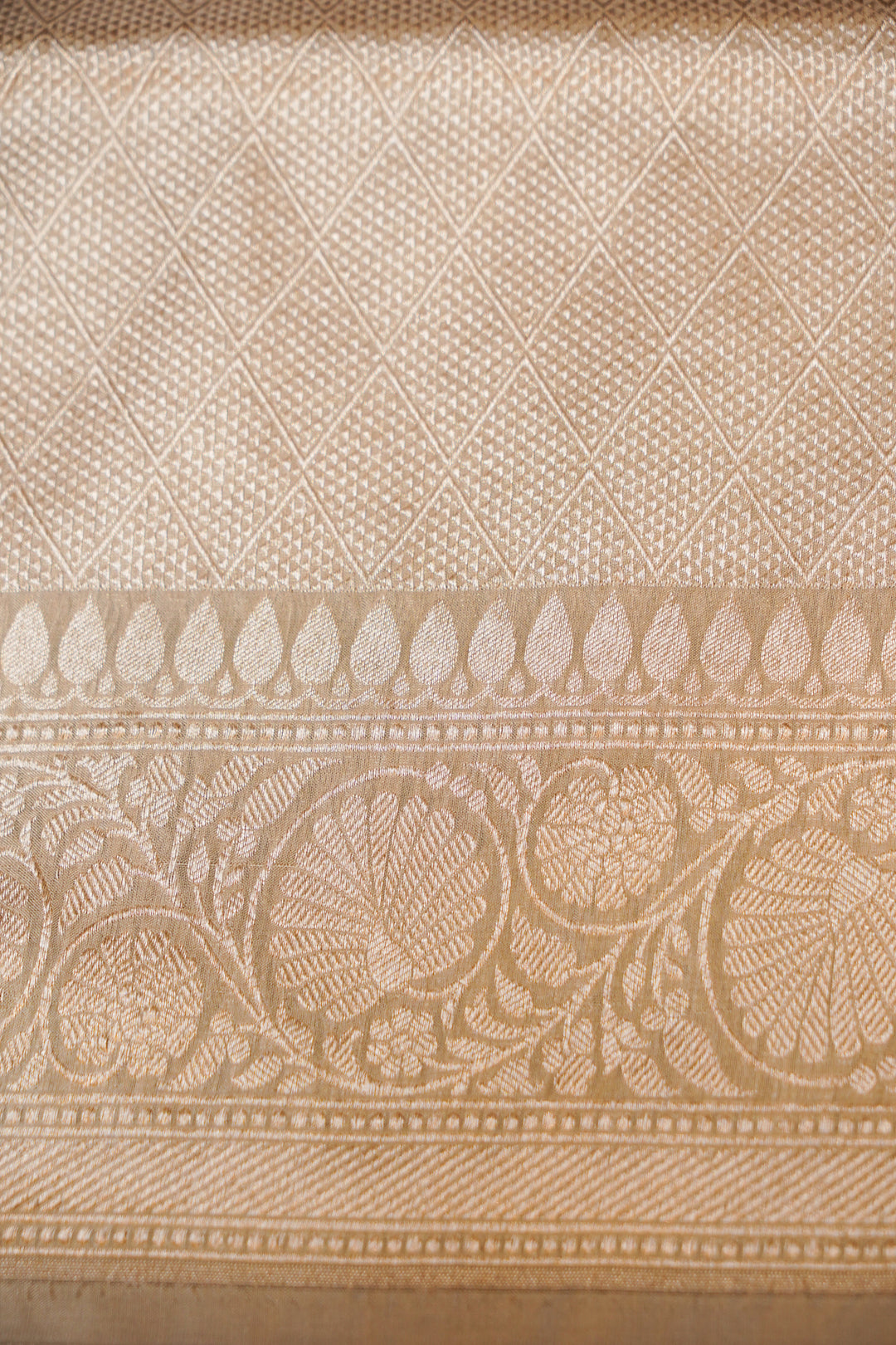 Beige Handwoven Banarasi Pure Katan Silk Brocade Meenakari Jaal Saree