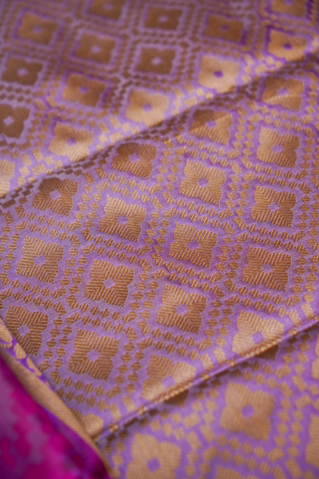 Magenta Pink Handwoven Pure Banarasi Tanchoi Silk Saree