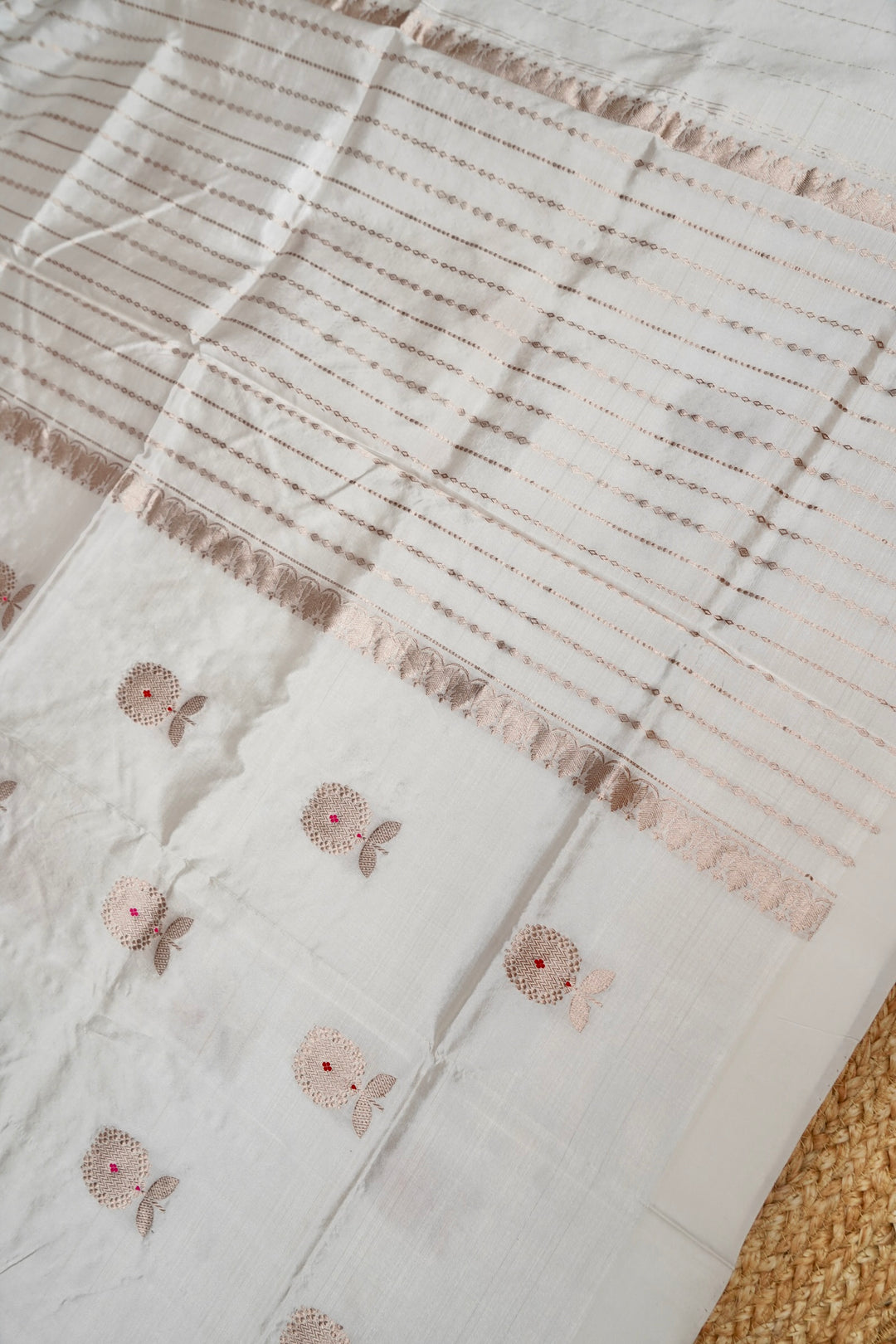 Handwoven Banarasi Pure Puna Silk Saree with Zari Woven Floral Motifs