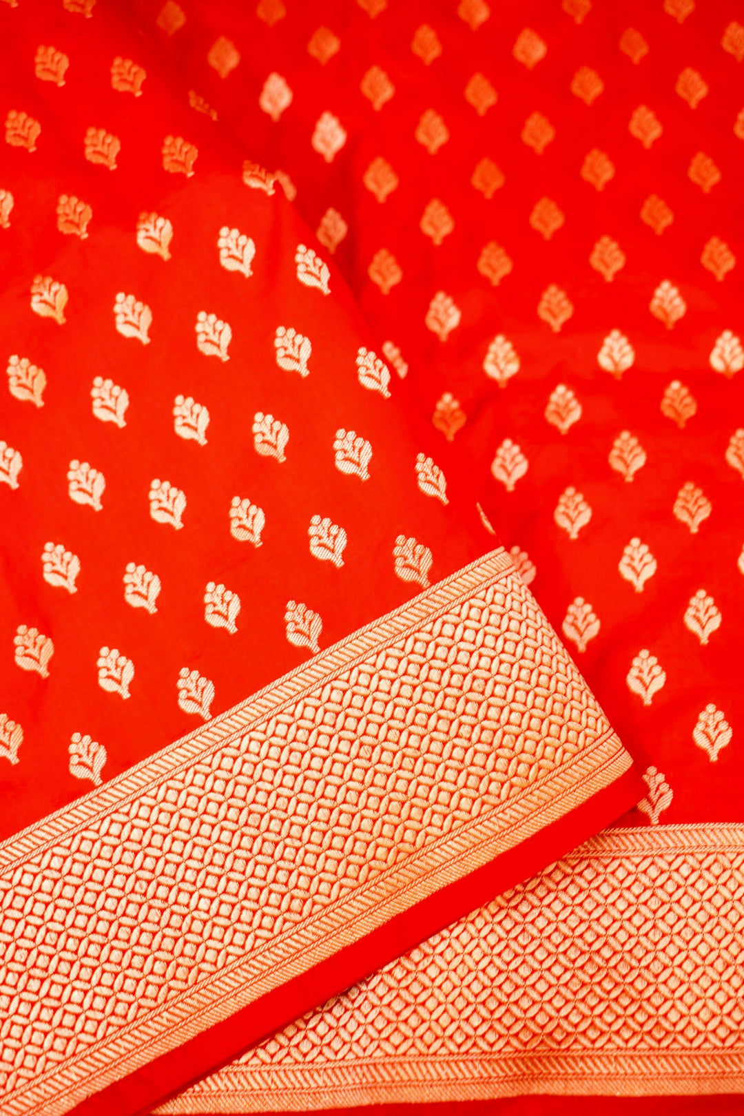 Handwoven Banarasi Bridal Red Pure Katan Silk contemporary Saree