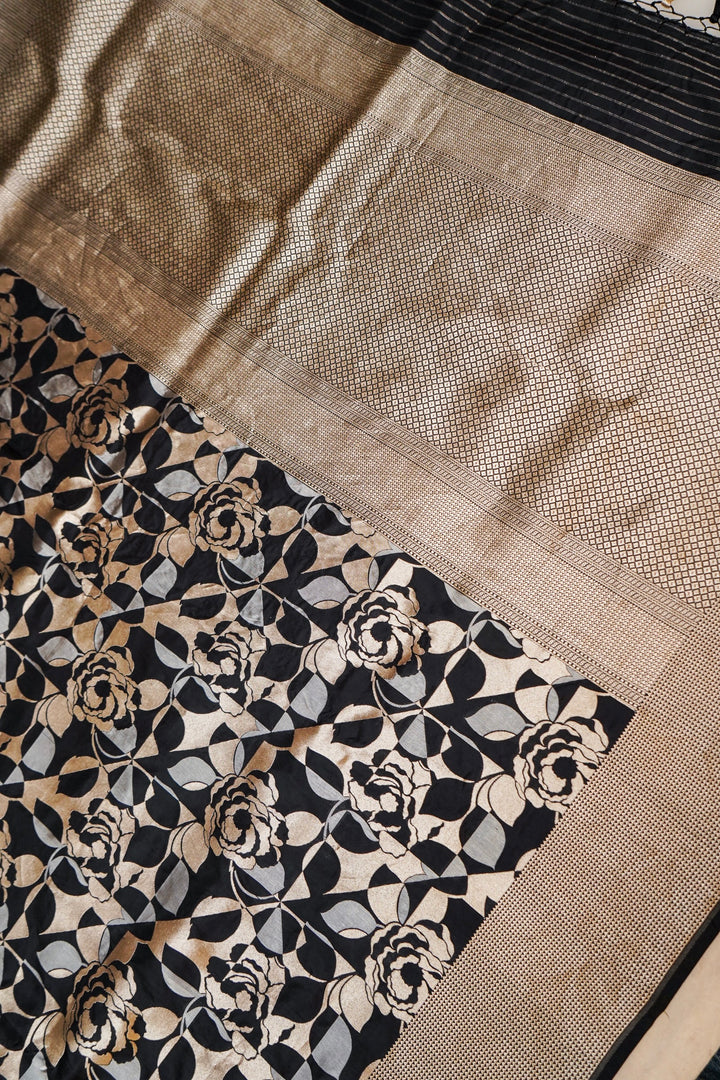 Midnight Modern Contemporary Handloom Pure Katan Silk Banarasi Saree View 2