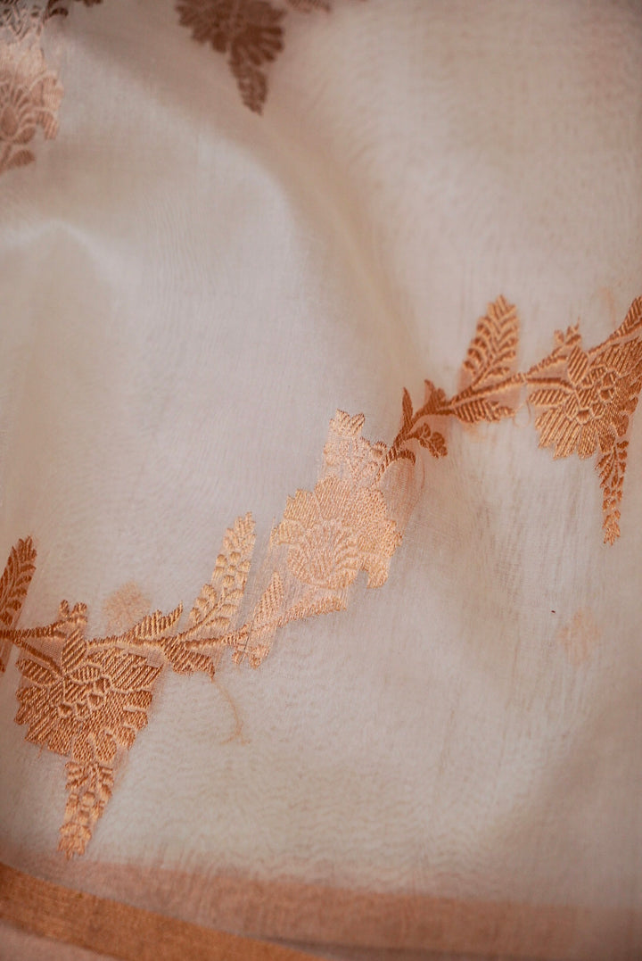 Raw Mango Radiance – Handwoven Banarasi Puna Silk Masterpiece