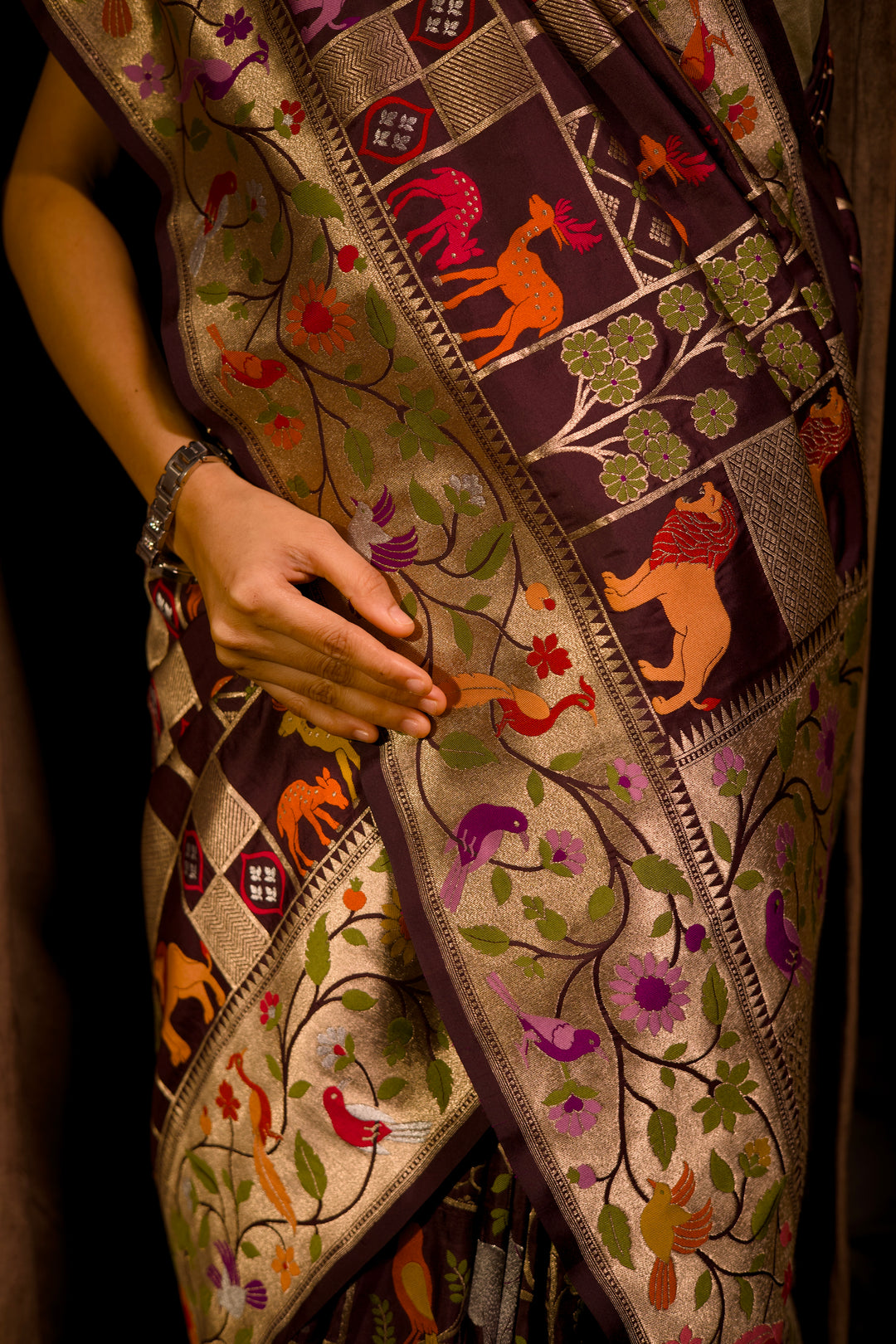 Handwoven Banarasi Pure Katan Silk Meenakari Shikargah Saree View 4