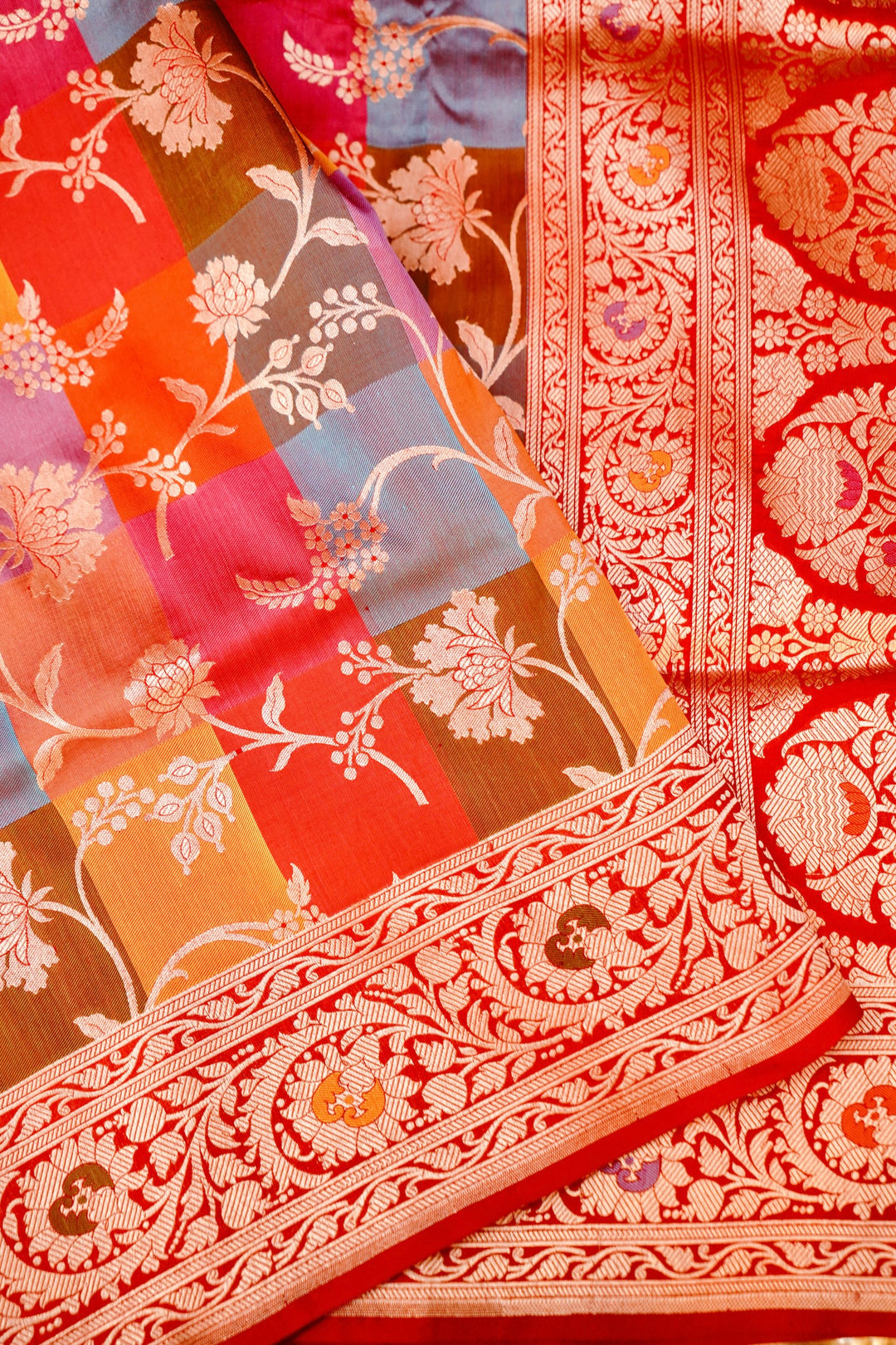 Exquisite Handloom Banarasi Pure Katan Silk Rangkaat Saree