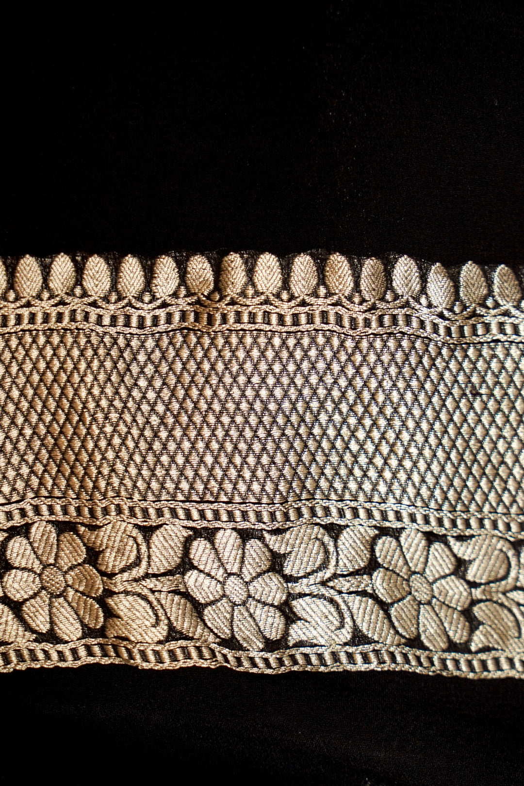 Handloom Red Pure Banarasi Khaddi Georgette Saree with Contrast Border &amp; Pallu