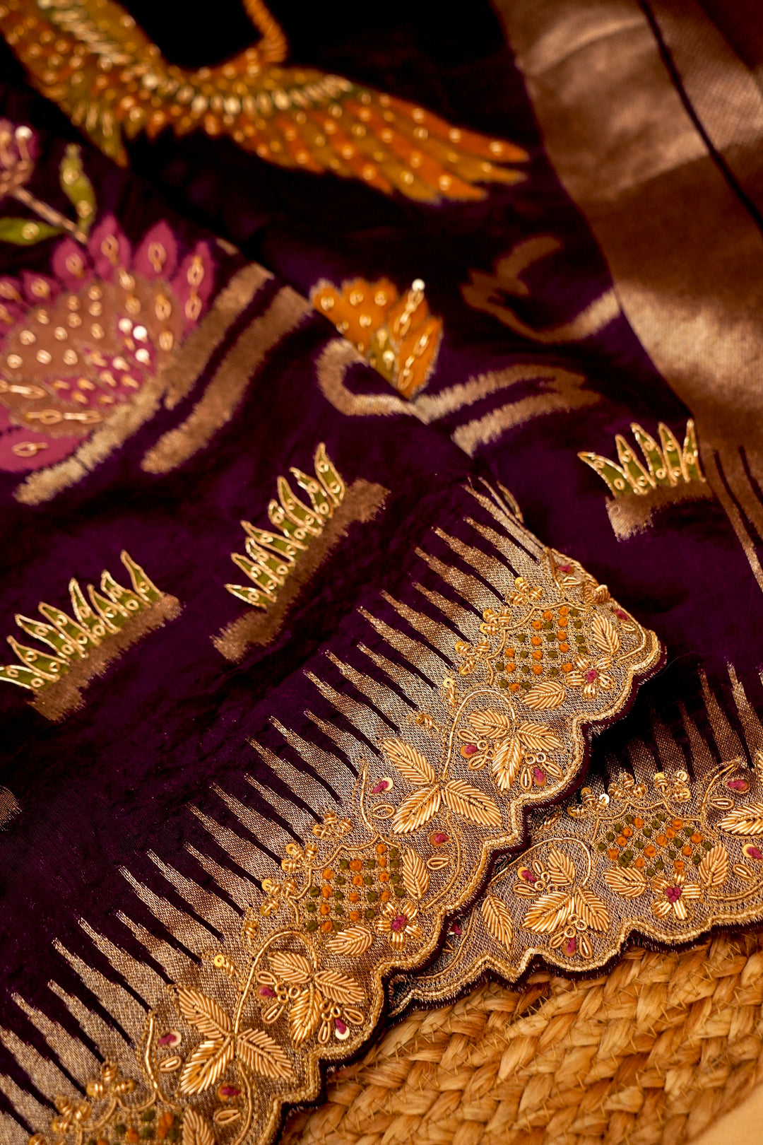 Plum Purple Pure Organza Silk Weaving Saree with Hand Zardozi Embroidery View 3