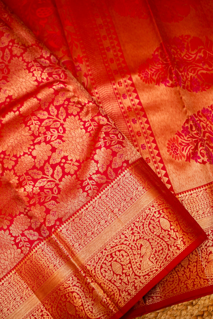 Maharani Red Kanjivaram Silk Saree with Woven Zari Brocade View 3