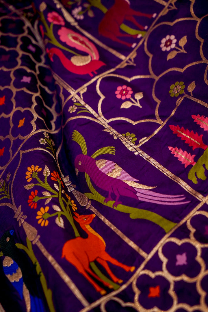 Handwoven Banarasi Pure Meenakari Shikargah Katan Silk Saree View 3