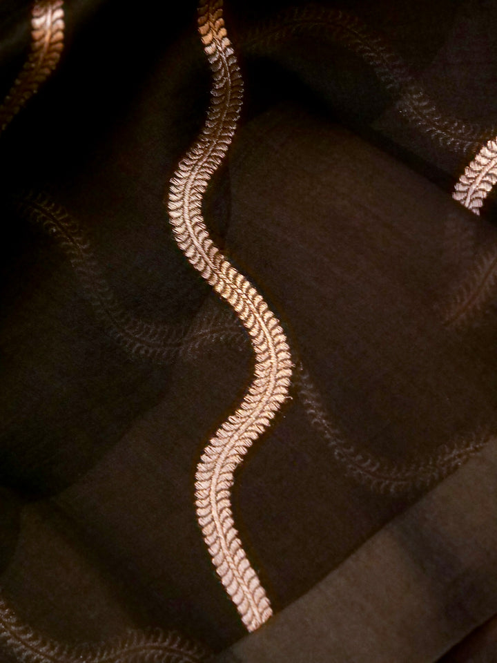 Black Pure Chiniya Silk Printed Suit with Kadwa Organza Dupatta View 8
